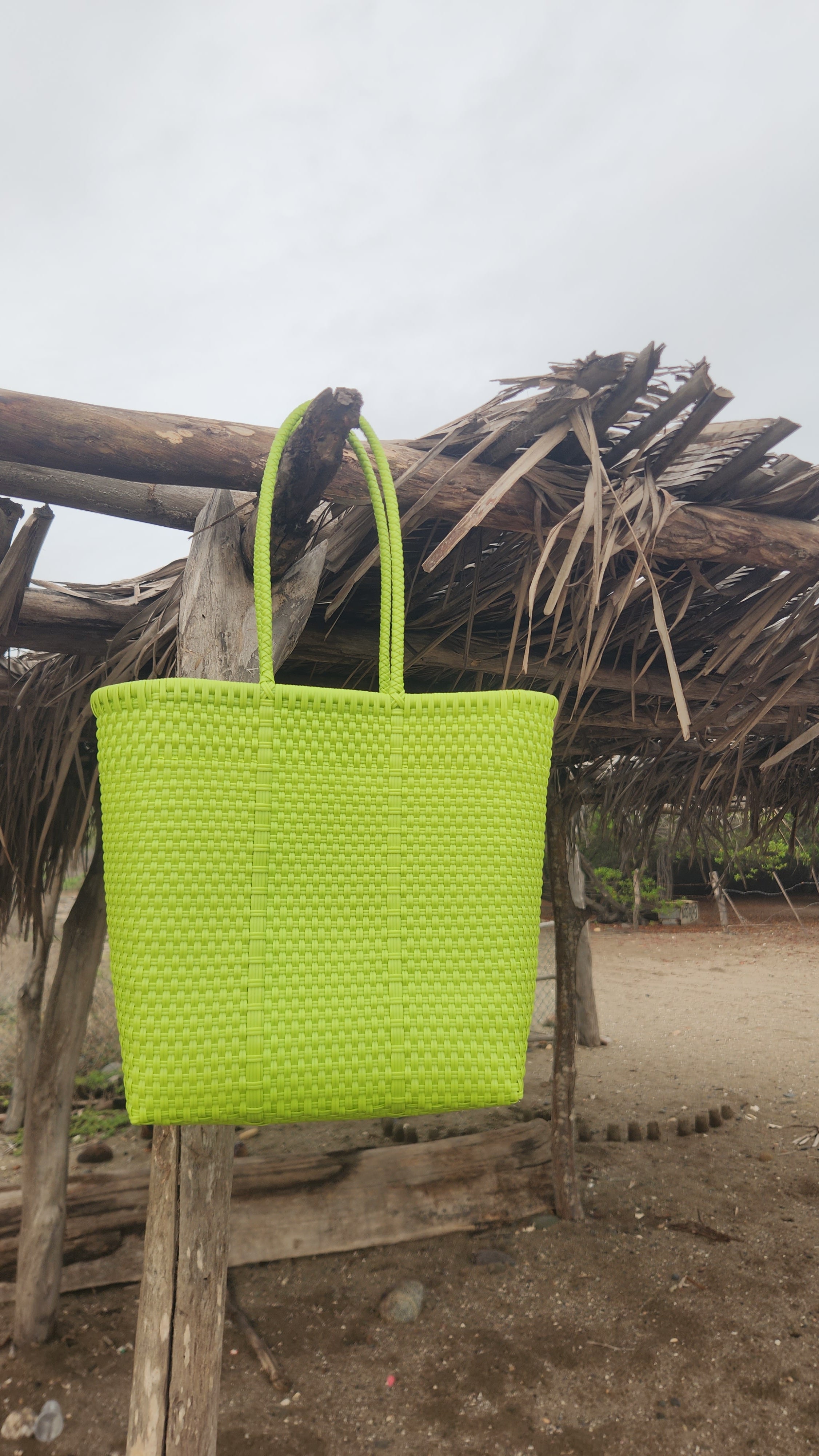 Alma Mediana Lime Green