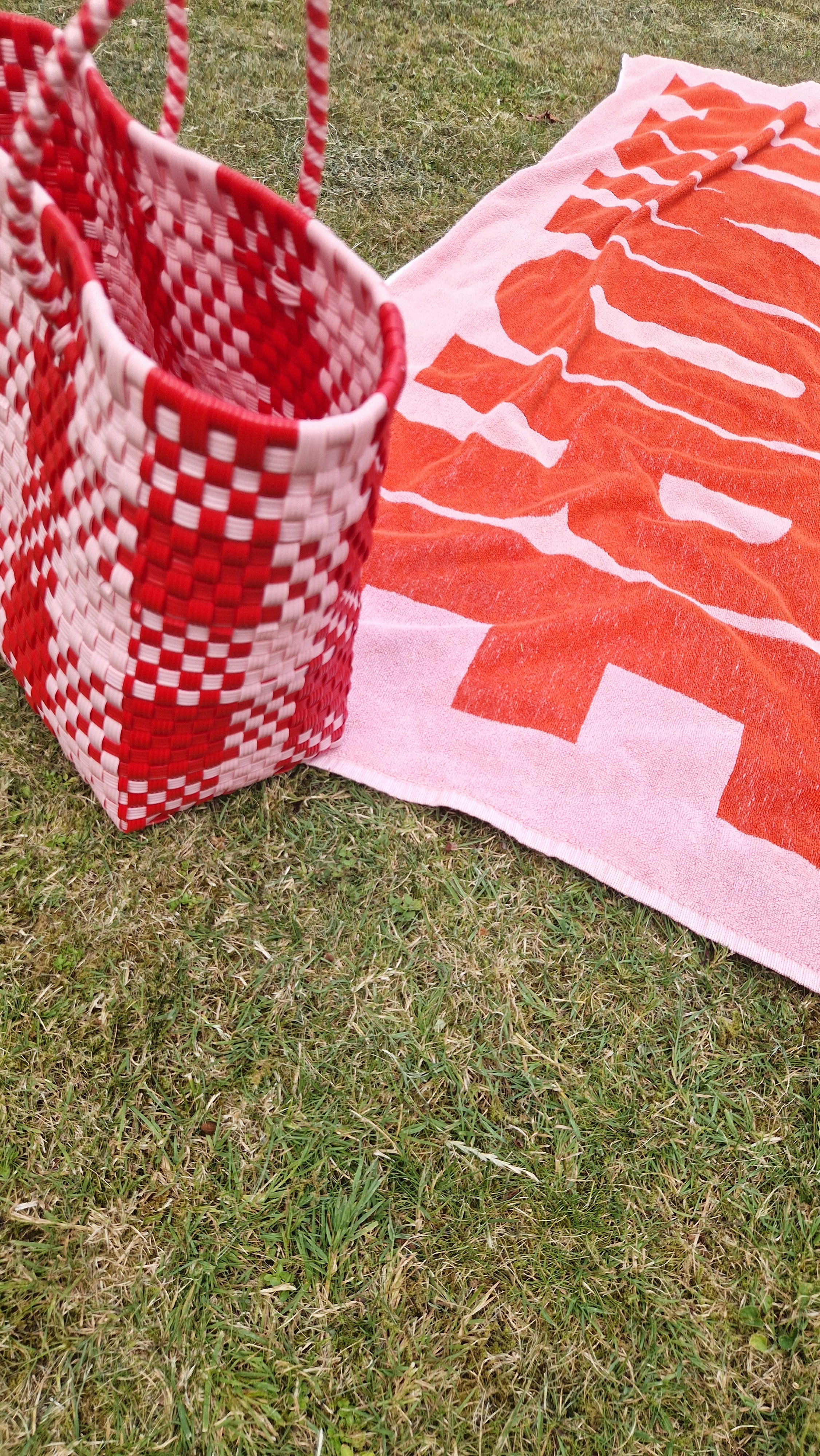 Alma Mediana Plaid Red